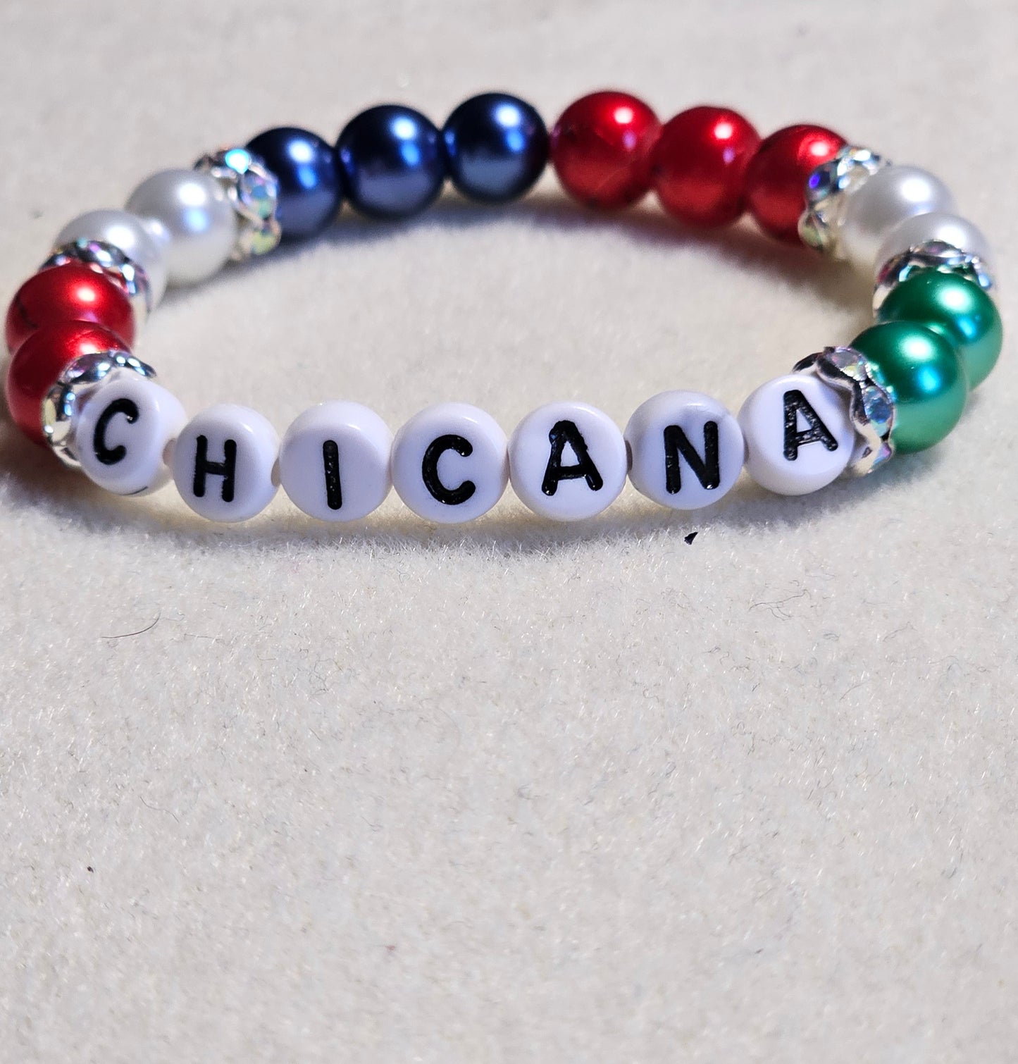 Chicana 8mm Bead Pearls Bracelet