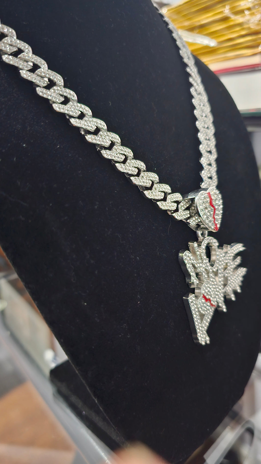 "24" Cuban Chain with Rhinestones and Pendant. "No Love" pendant.